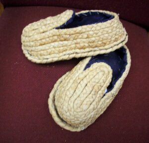 Slippers Sister Antonia made of corn husks.